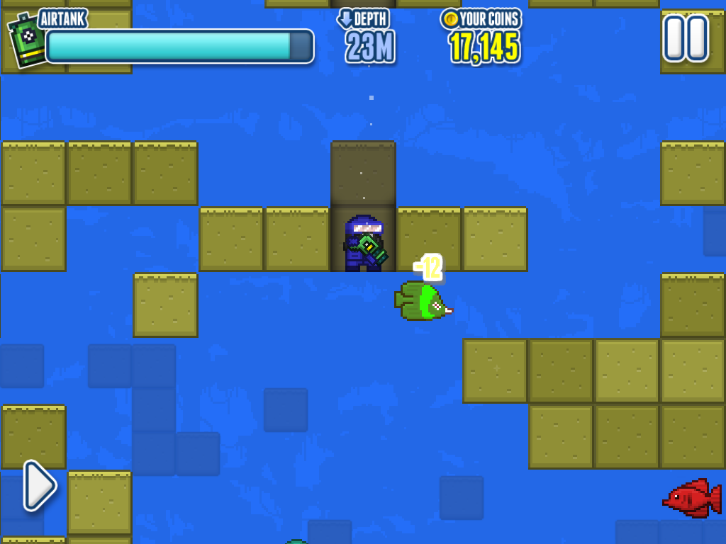 Deep Loot (iPad) screenshot: I shot this fish with my weapon.