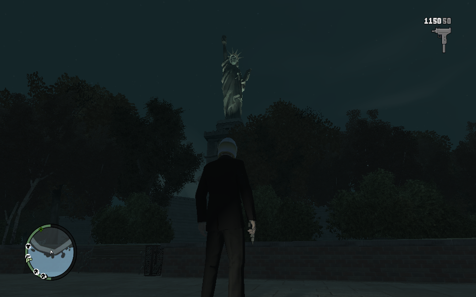 Grand Theft Auto IV (Windows) screenshot: The Statue of Happiness in Liberty City
