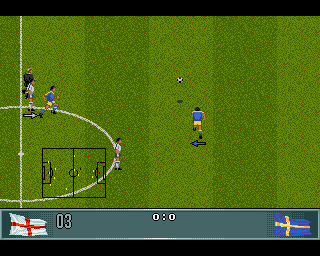 John Barnes European Football (Amiga CD32) screenshot: The ball is on.