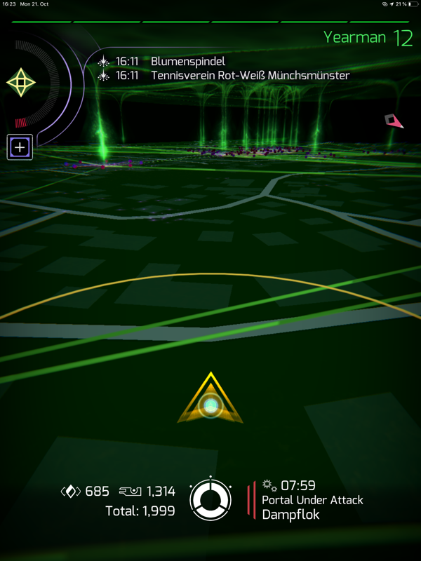Ingress Prime (iPad) screenshot: Scanner view, zoomed completely down to the ground.