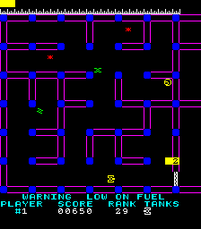 Pulsar (Arcade) screenshot: Bringing the last key back to the door.