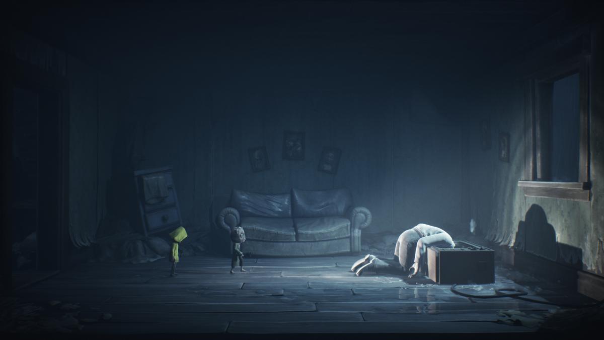 Little Nightmares II (Windows) screenshot: The folks in this city are all crazy about their TVs