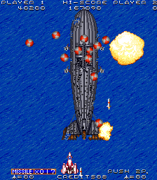 Sky Soldiers (Arcade) screenshot: This Zeppelin-boss is easier to defeat than one would think.