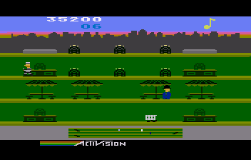 Keystone Kapers (Atari 8-bit) screenshot: Just about 35,000 points in an estimate, still enough to earn that Activision Billy Club patch if it were back in the day