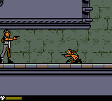 Lara Croft: Tomb Raider - Curse of the Sword (Game Boy Color) screenshot: Shooting an enemy