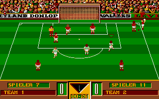 Gazza's Super Soccer (Amiga) screenshot: Einwurf - throw in (German Version)