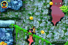 Shrek 2 (Game Boy Advance) screenshot: Puss with his amazing agility
