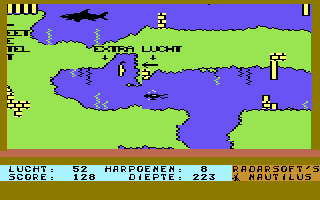 Nautilus (Commodore 64) screenshot: While exploring underwater, the air supply slowly depletes so the player must find the "EXTRA Lucht" (extra air) to refuel if it is necessary.