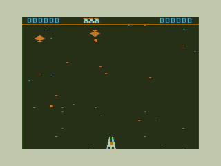 Aerial Attack (TRS-80 CoCo) screenshot: Incoming Aliens
