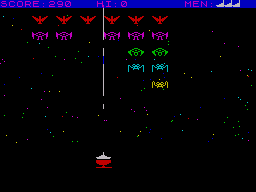 Alien Destroyer (ZX Spectrum) screenshot: Blasting the aliens.