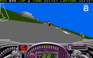 No Second Prize (Amiga) screenshot: Taking a curve.