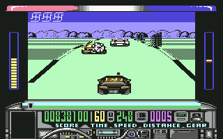 Chase H.Q. (Commodore 64) screenshot: Halfway towards killing the yellow car