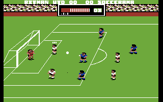 Match Day II (Commodore 64) screenshot: My opponent taking a shot at the goal; better block!