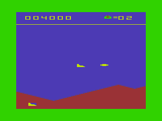 Attack (Dragon 32/64) screenshot: Engaged by a Fast Moving Enemy