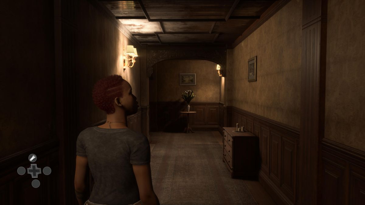 The Dark Pictures Anthology: The Devil in Me (PlayStation 5) screenshot: Jamie is exploring the hotel