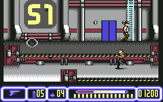 Die Hard 2: Die Harder (Commodore 64) screenshot: The security guard isn't even paying attention to the situation