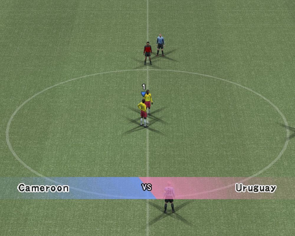World Soccer: Winning Eleven 8 International (Windows) screenshot: Playing an exhibition match. There are multiple camera angles to choose from, this is the kick off using the standard camera angle