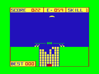 Evictor (Dragon 32/64) screenshot: A Green Ship Blocks by Attack