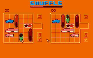 Clogged Up (Atari ST) screenshot: Phase 1: Shuffle phase. Each player tries to make the board as complicated as possible