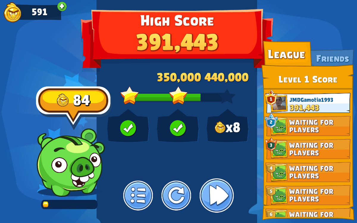 Angry Birds: Friends (Android) screenshot: Two stars featuring the green "piggy bank"