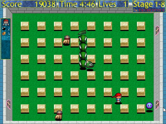 Little Bombers Returns (Windows) screenshot: boss fight