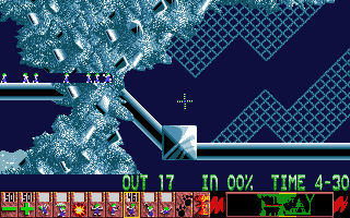 Lemmings (Atari ST) screenshot: Bashing through a wall