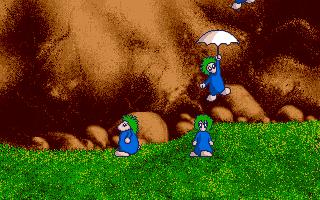 Lemmings (Amiga) screenshot: Here come the lemmings!