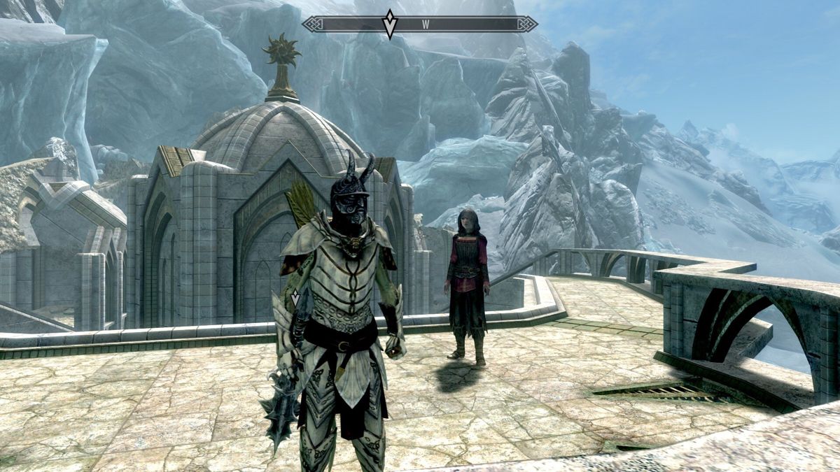 The Elder Scrolls V: Skyrim - Special Edition (Windows) screenshot: You can go in third person to check out your character. Changing armor and weapons is visible.