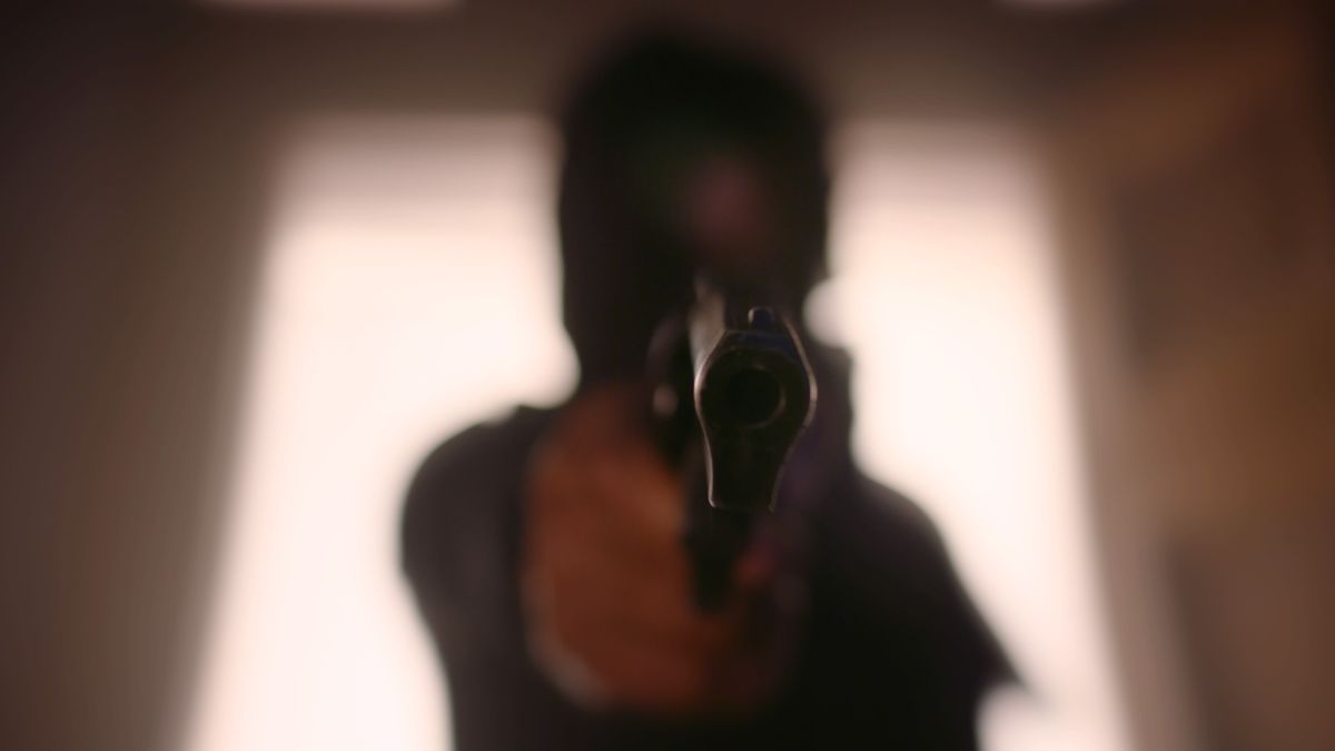 Erica (PlayStation 4) screenshot: The face of the killer still haunts Erica's dreams over a decade later