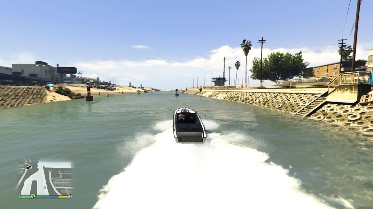 Grand Theft Auto V (PlayStation 5) screenshot: Driving a speed boat