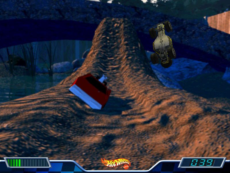 Hot Wheels: Stunt Track Driver 2: GET 'N DIRTY (Windows) screenshot: Wipe-out - watch out for obstacles in your way
