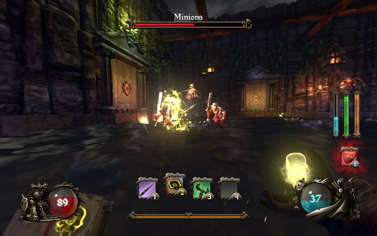 Ziggurat (Windows) screenshot: This weapon targets many enemies at once.