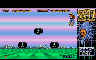 Space Harrier (DOS) screenshot: Some particularly nasty guys