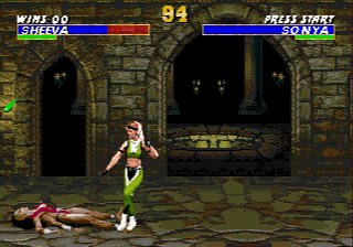Mortal Kombat 3 (Genesis) screenshot: Sonya is showing what she can in the Soul Chamber