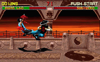 Mortal Kombat II (DOS) screenshot: Sub-zero and Kung Lao in the flight