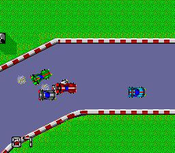 Moto Roader (TurboGrafx-16) screenshot: Blue's got quite a big lead, we could all be in toruble