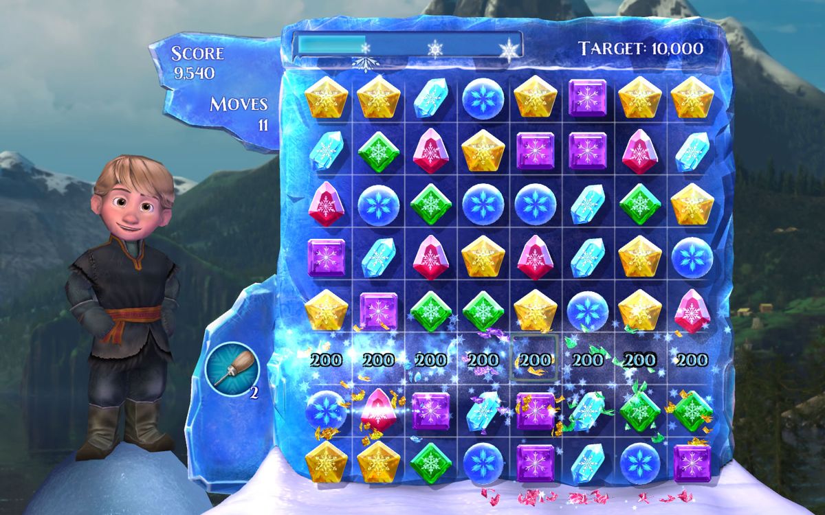 Frozen: Free Fall - Snowball Fight (Windows) screenshot: Power-ups are limited and are shown on the left.