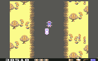 Spy Hunter (Commodore 64) screenshot: Autumn road.