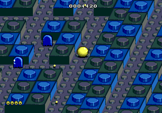 Pac-Mania (Genesis) screenshot: Pac can eat ghosts if they turn blue