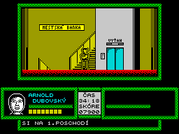 Prvá Akcia (ZX Spectrum) screenshot: Use the elevator to reach higher floors