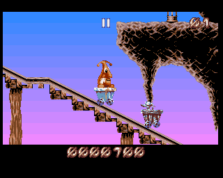 Puggsy (Amiga) screenshot: DIAMOND MINES - during a ride on the mining cart
