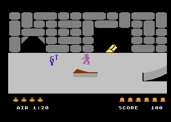 Quest for Quintana Roo (Atari 5200) screenshot: Found a secret room, but it's guarded by a mummy!