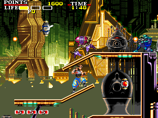 OSman (Arcade) screenshot: Start note the power-up capsule