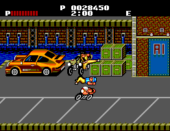 Renegade (SEGA Master System) screenshot: A guy gets thrown off his motorcycle