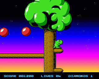 Hoi (Amiga) screenshot: Level 1 - up in the trees