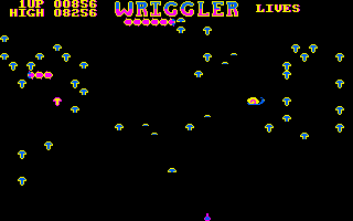 Wriggler (Amstrad CPC) screenshot: A snail to shoot