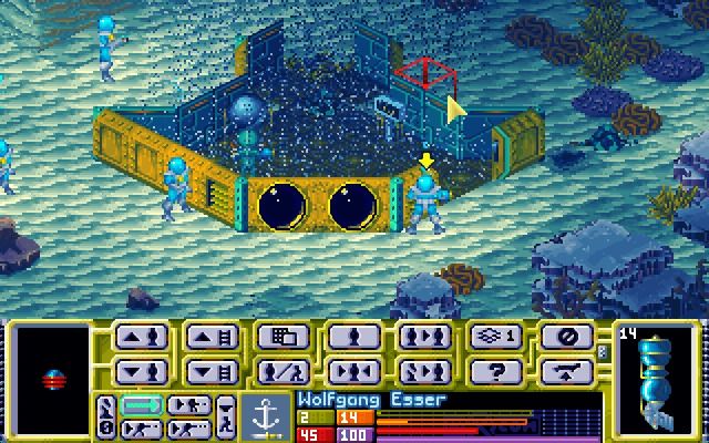 X-COM: Terror from the Deep (Windows) screenshot: Zeroing in on one of the smallest enemy ships