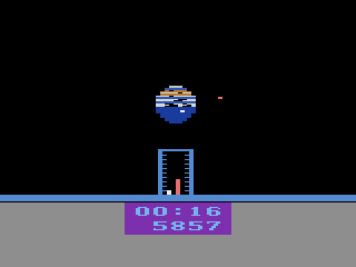 Shuttle Orbiter (Atari 2600) screenshot: Orbiting the Earth (not everything shows as the programmers used flicker)