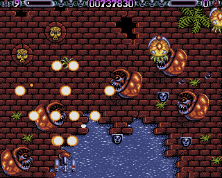 Lethal Xcess: Wings of Death II (Amiga) screenshot: Using the "Formation" gun