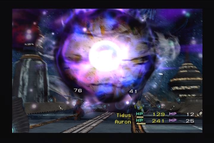 Final Fantasy X (PlayStation 2) screenshot: Enemy uses a special attack.